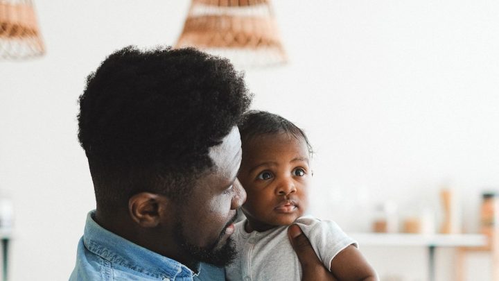 Congé de naissance : qui y a droit, et combien vous touchez