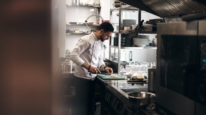 Métiers qui recrutent : le top 10 officiel de France Travail
