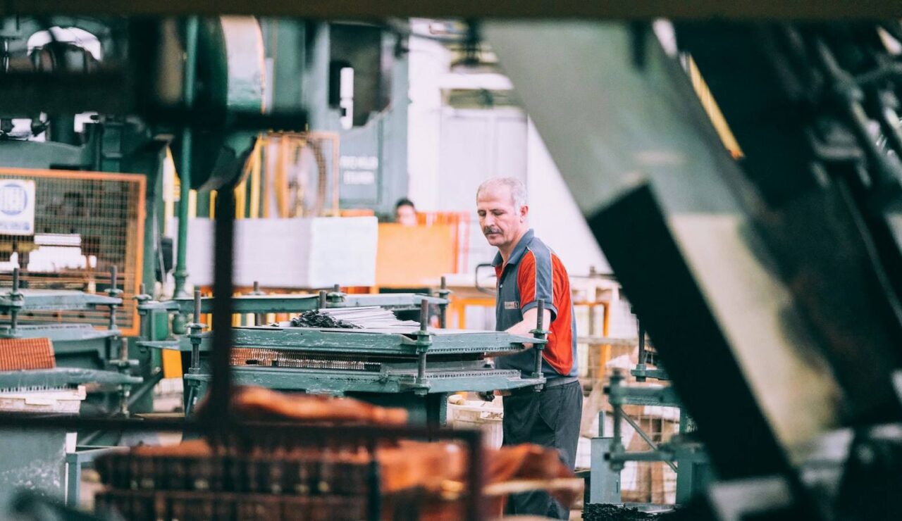 Métiers disparus : ce que leur oubli raconte de nos emplois