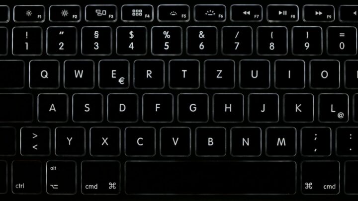 « Disponible », la nouvelle web série de Microsoft France est… disponible !